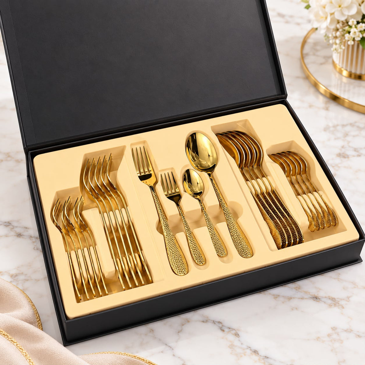 CP - Luxury Gold Cutlery Set with Hammered Design & Elegant Gift Box – 24 Pcs