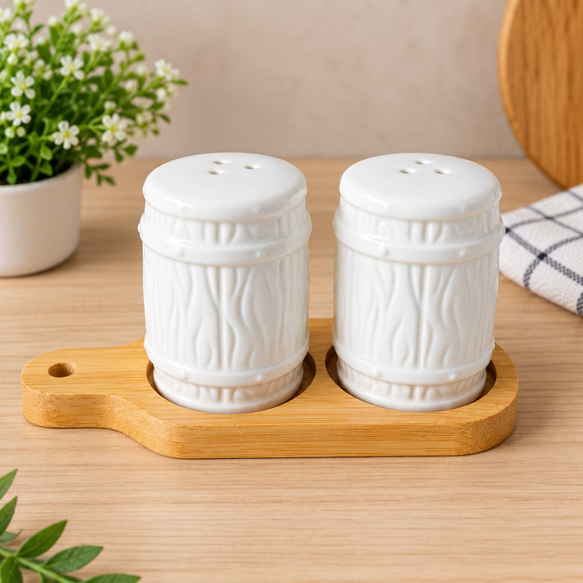 CP - White Salt & Pepper Shaker Set with Bamboo Wooden Tray – 2 Pcs