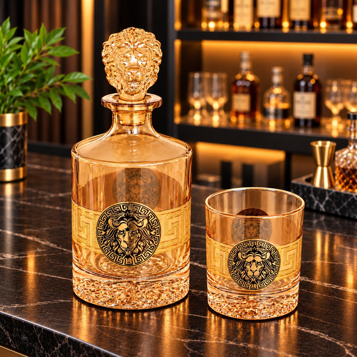 Luxury Lion Design Glass Decanter with 6-Piece Glass Set